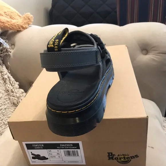 Dr martens sandals