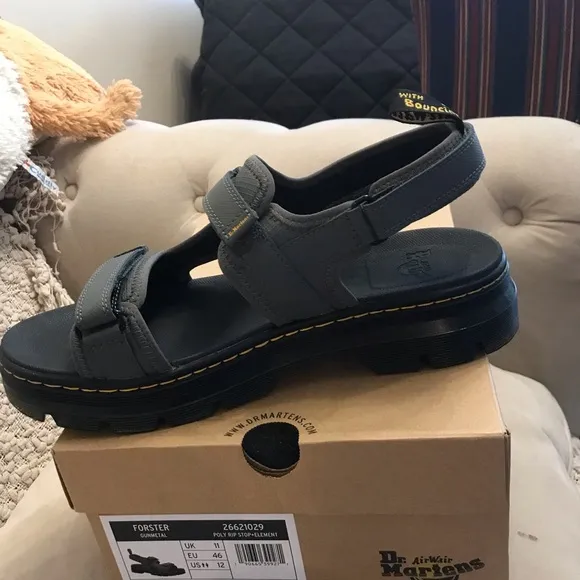 Dr martens sandals