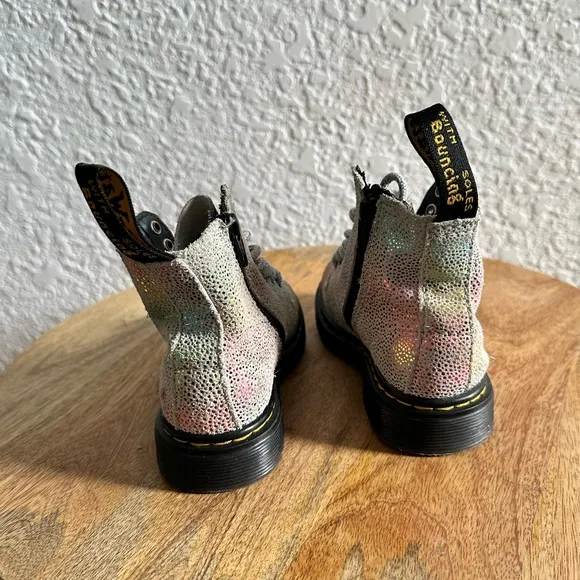 Dr. Martens Toddler 1460 Pascal Iridescent Lace Up Boots sz: 7