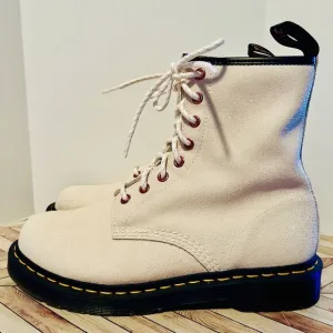 Dr Martens Women's 9 Leather Boots Cream Pink Combat Lace Up Doc 27655 Wedding