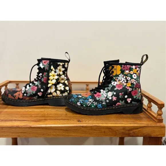 Dr. Marten’s Womens Floral Mash Up Lace Up Fashion Boot Multicolor Size 5