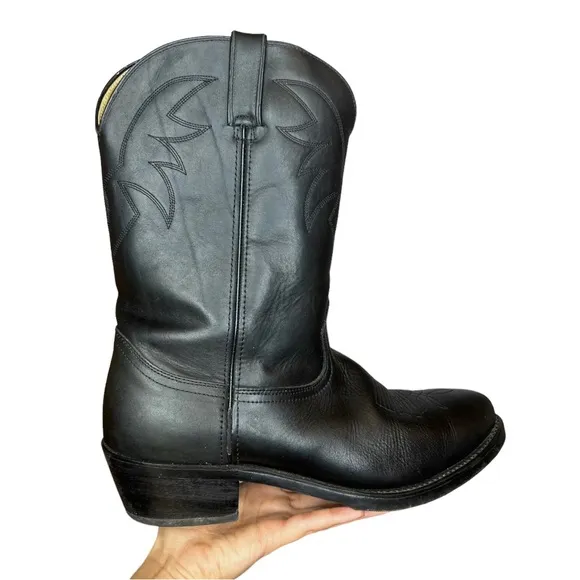 DURANGO Oil Resistant Black Leather Western Boots. Size 10.5
