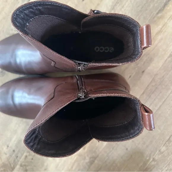 ECCO Saunter GX Goretex Brown Leather Bootie