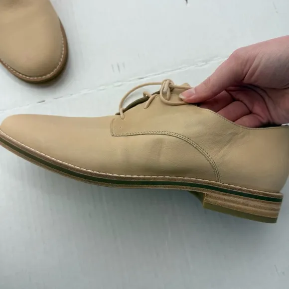 Eileen Fisher Milo Lace-Up Oxford Desert Tan Leather Shoes