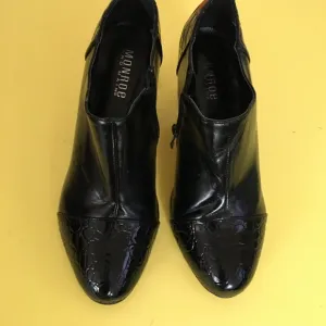 Elegant Black Ankle Boots with Glossy Toe Cap