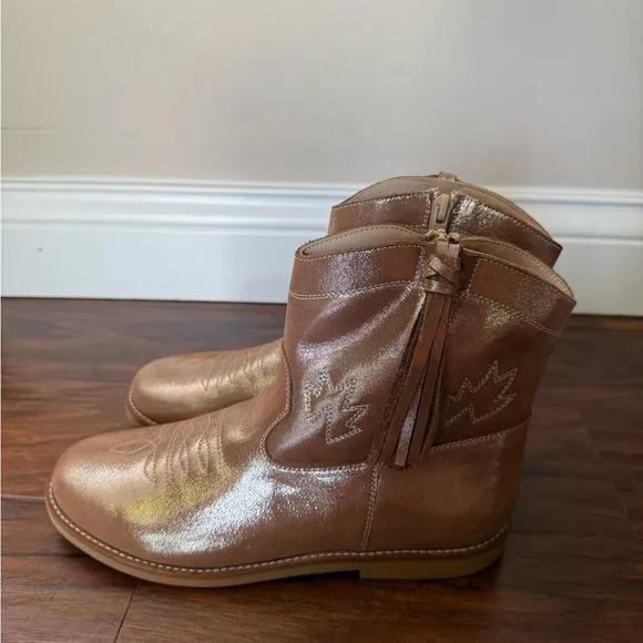 Elephantito Shimmering Pink/Gold Tassel Boots-NWOT Size 6