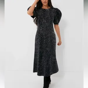 EN SAISONCharcoal Harlow Midi Dress