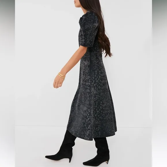 EN SAISONCharcoal Harlow Midi Dress