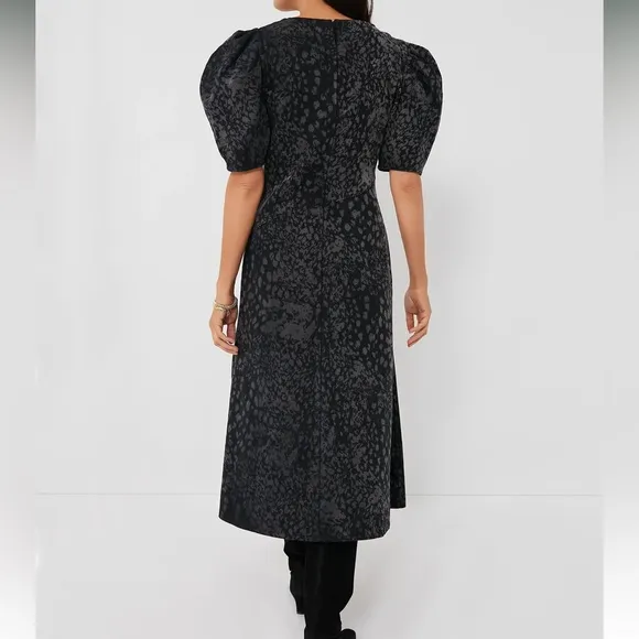 EN SAISONCharcoal Harlow Midi Dress