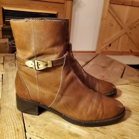 ETIENNE Aigner Vicki Cognac Ankle womens boots Size 8.5M
