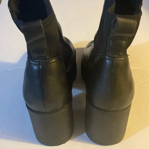 EUC ALDO Ankle Boots, Booties, Leather, Platform, Sz 9, chunky, block heel
