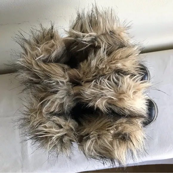 EUC Sorel sz 6 Joan of Arctic boots waterproof. Brown suede Fur top felt bootie