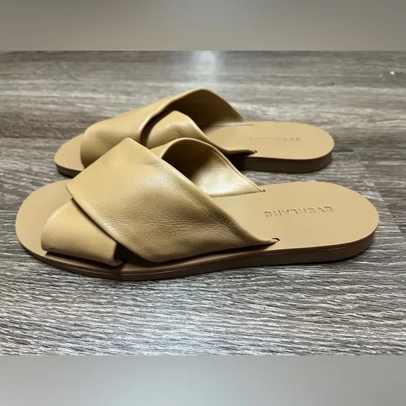 Everlane The Day Crossover Sandal in Light Taupe size 7