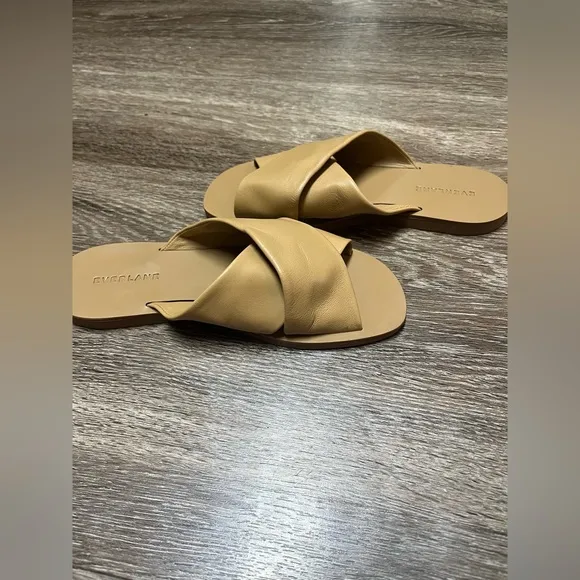 Everlane The Day Crossover Sandal in Light Taupe size 7