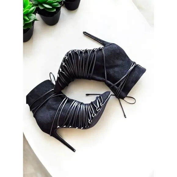 Fashion Nova Wrap Around Catalina Booties Boots - Size 7.5  ***Item: B3