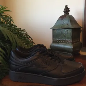 Fila A-Low Men’s Basketball Black Sneakers