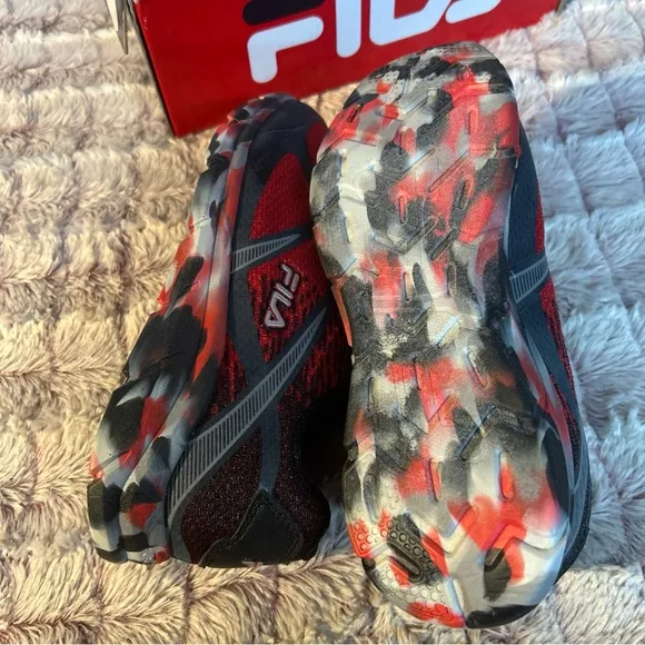 FILA Speedstride Sneakers size 6