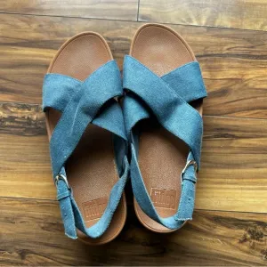 Fitflop Lulu Tm cross back strap sandals 10