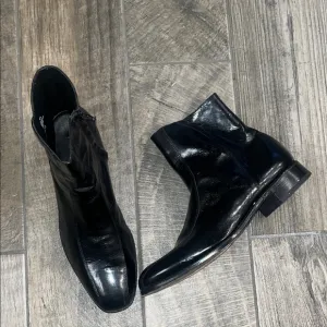 Florsheim Black leather Ankle Boots Sleek Chelsea Style
