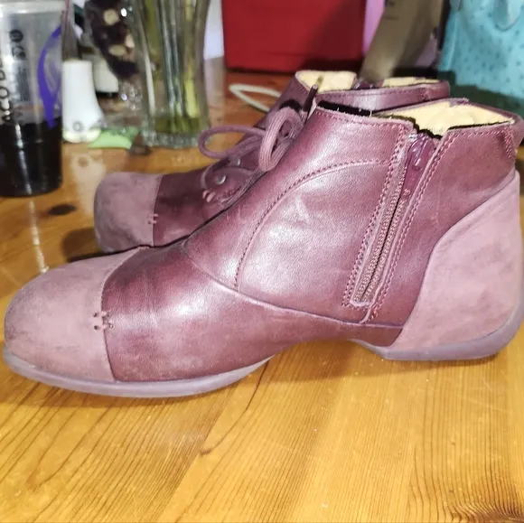 Fluevog Peacemaker Mildred Burgundy ankle boots Women's 8 Men's 6