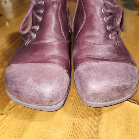 Fluevog Peacemaker Mildred Burgundy ankle boots Women's 8 Men's 6
