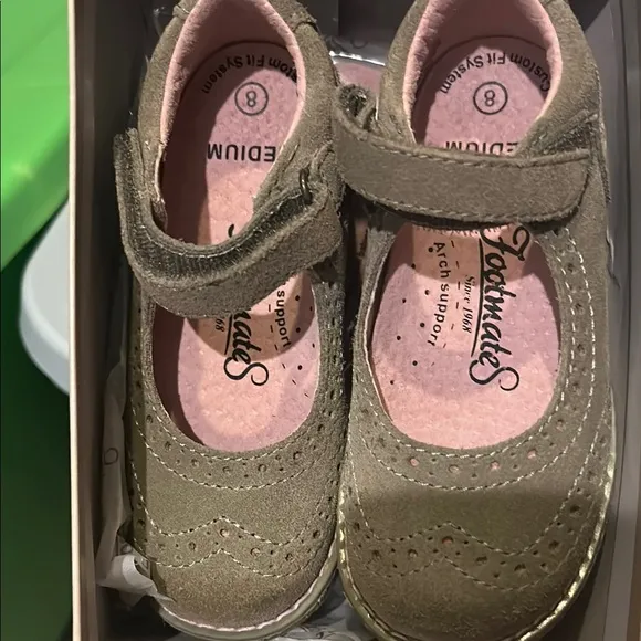 Footmates Kids Mary Jane Lydia Shoes - Olive Green taupe suede sz 8
