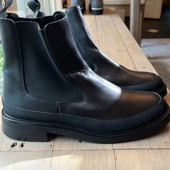 Frame Denim Women’s Le Holland Leather &amp; Rubber Chelsea Boot in Black size 9.5