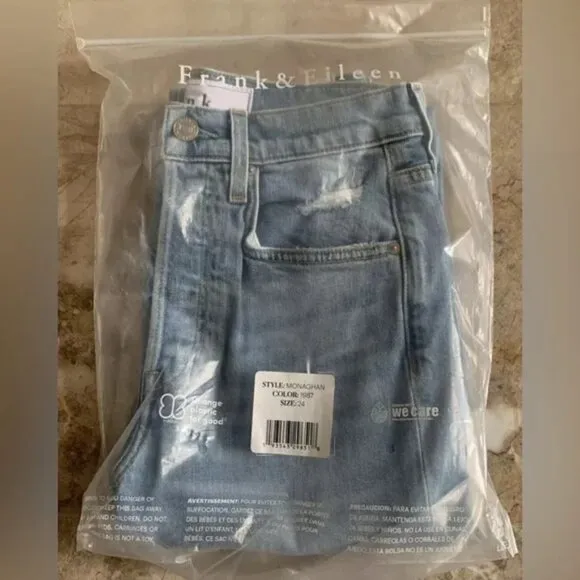 FRANK &amp; EILEEN The Monaghan Ripped Raw Hem Crop Straight Leg Mom Jeans Size 24