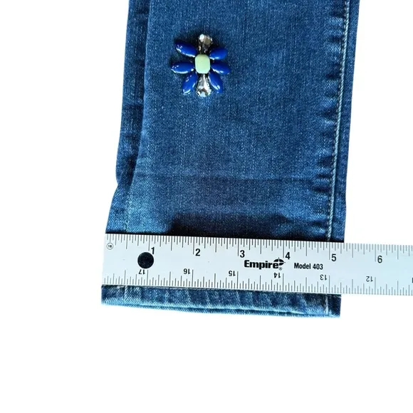Frank Lyman Design Women's Blue Embellished Crystal Flowers Jeans Size 2