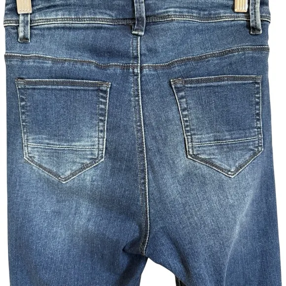 Frank Lyman Design Women's Blue Embellished Crystal Flowers Jeans Size 2