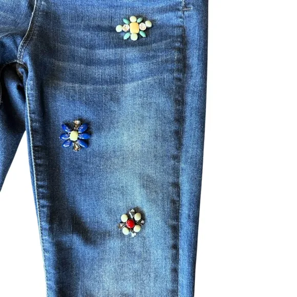 Frank Lyman Design Women's Blue Embellished Crystal Flowers Jeans Size 2