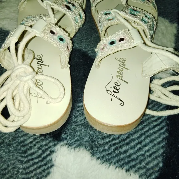 FREE PEOPLE Beige Crochet Lace Up Sandals - 9.5