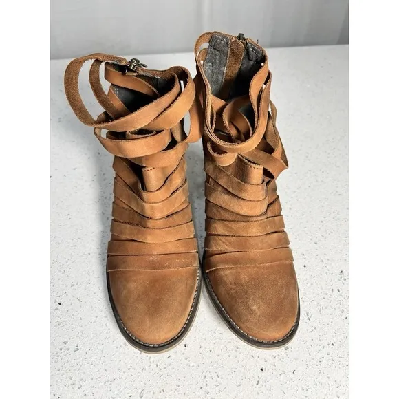 Free People Hybrid Strappy Block Heel Women Suede Bootie Boots Eu 38 US 8‎