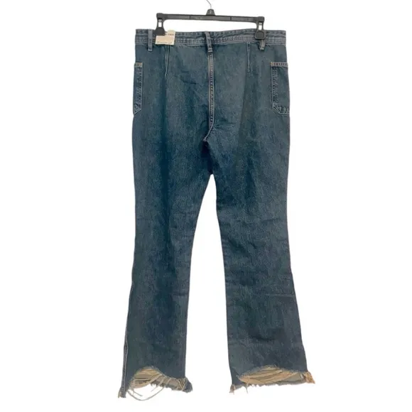 Free People Izzy Mid Rise Flared Jeans - Light Wash, Size 29, Boho Vintage Look