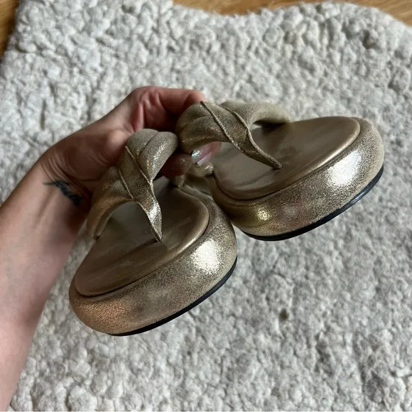 free people: Metallic Gold Leather Wonderland Flip Flop Sandals Size 37
