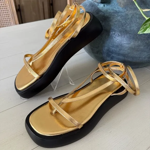 Free People Winnie Platform Gold Strappy Sandals with Black Sole Sz 8.5 NIB