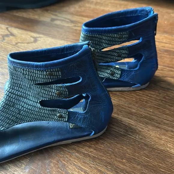 Freebird Blue Devil Sandals