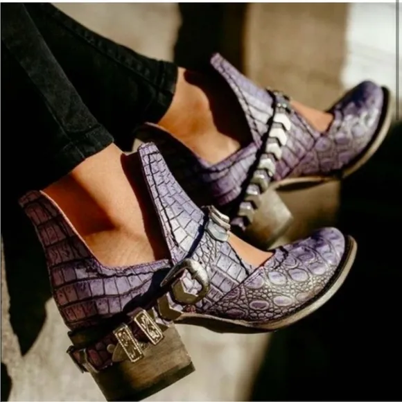 Freebird by Steven Blade Croco Boots Leather Women Sz 8 purple