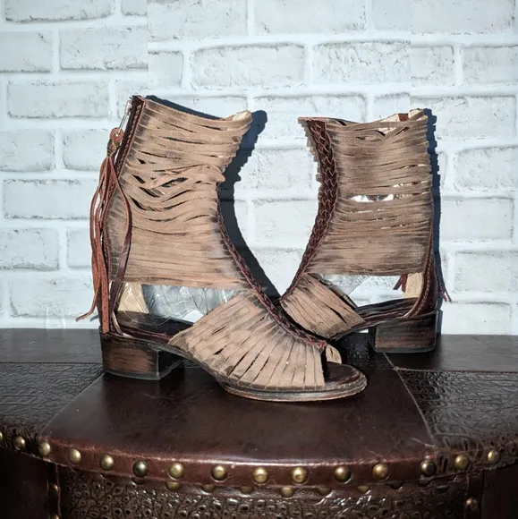 FreeBird India Cage Cutout Boot Gladiator Sandals Boho Taupe Women's 7