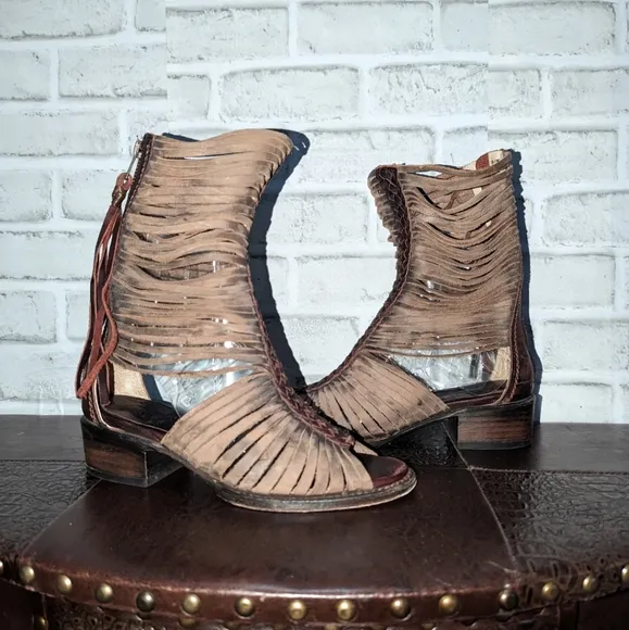 FreeBird India Cage Cutout Boot Gladiator Sandals Boho Taupe Women's 7