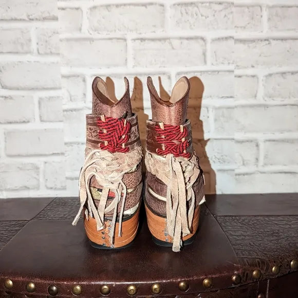 Freebird MEZCAL Brown Bootie size 6