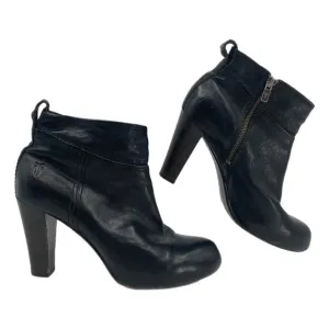 Frye Black Miranda Zip Heeled Boots | Size 7