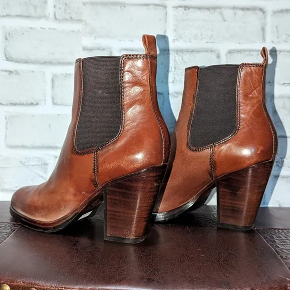 Frye Chelsea Boot Dark Brown Antiqued Polished Leather
