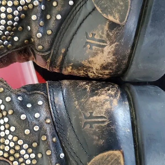 Frye Jenny Distressed Skull Studded Leather Boots with Buckle Detail Size 11