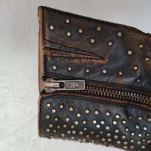 Frye Jenny Distressed Skull Studded Leather Boots with Buckle Detail Size 11