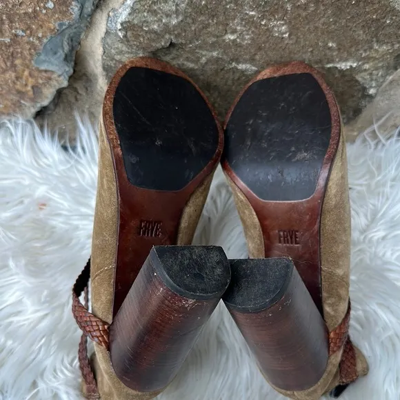 Frye ‘Margaret’ Braided Strap Shootie Ankle Boots in Tan Suede Size 5.5