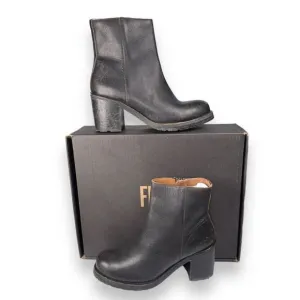 Frye Karen Inside Zip Short Heeled Leather Boots Distressed Black Women's 9M