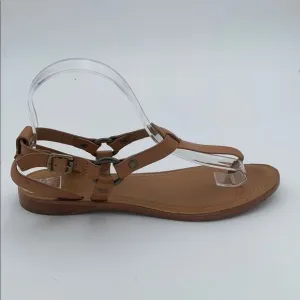 Frye *Rachael* ring T-strap Womans brown leather sandals NWOT size 8