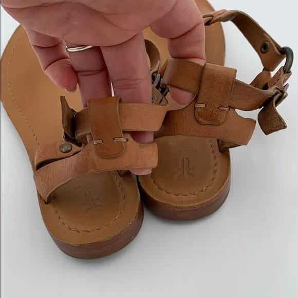 Frye *Rachael* ring T-strap Womans brown leather sandals NWOT size 8