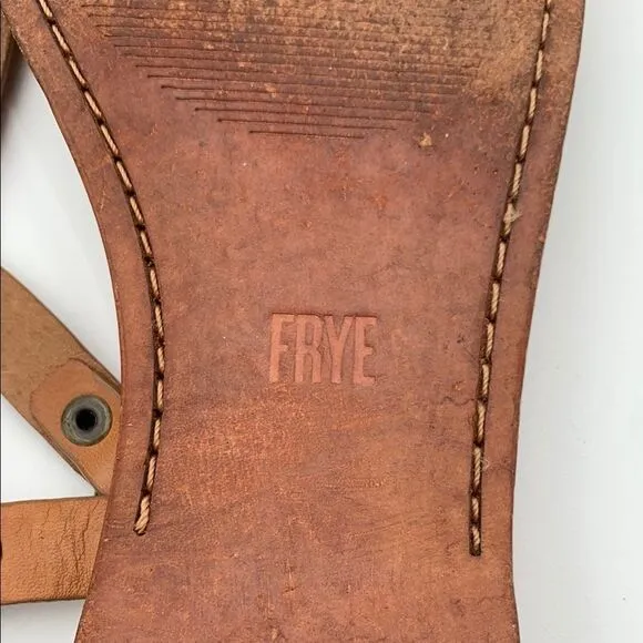 Frye *Rachael* ring T-strap Womans brown leather sandals NWOT size 8